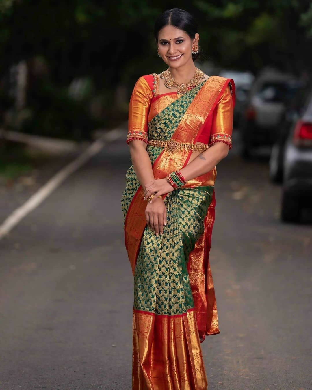 DEIANA'S Beautiful Designer Golden zari Soft Lichi Silk Saree - Green