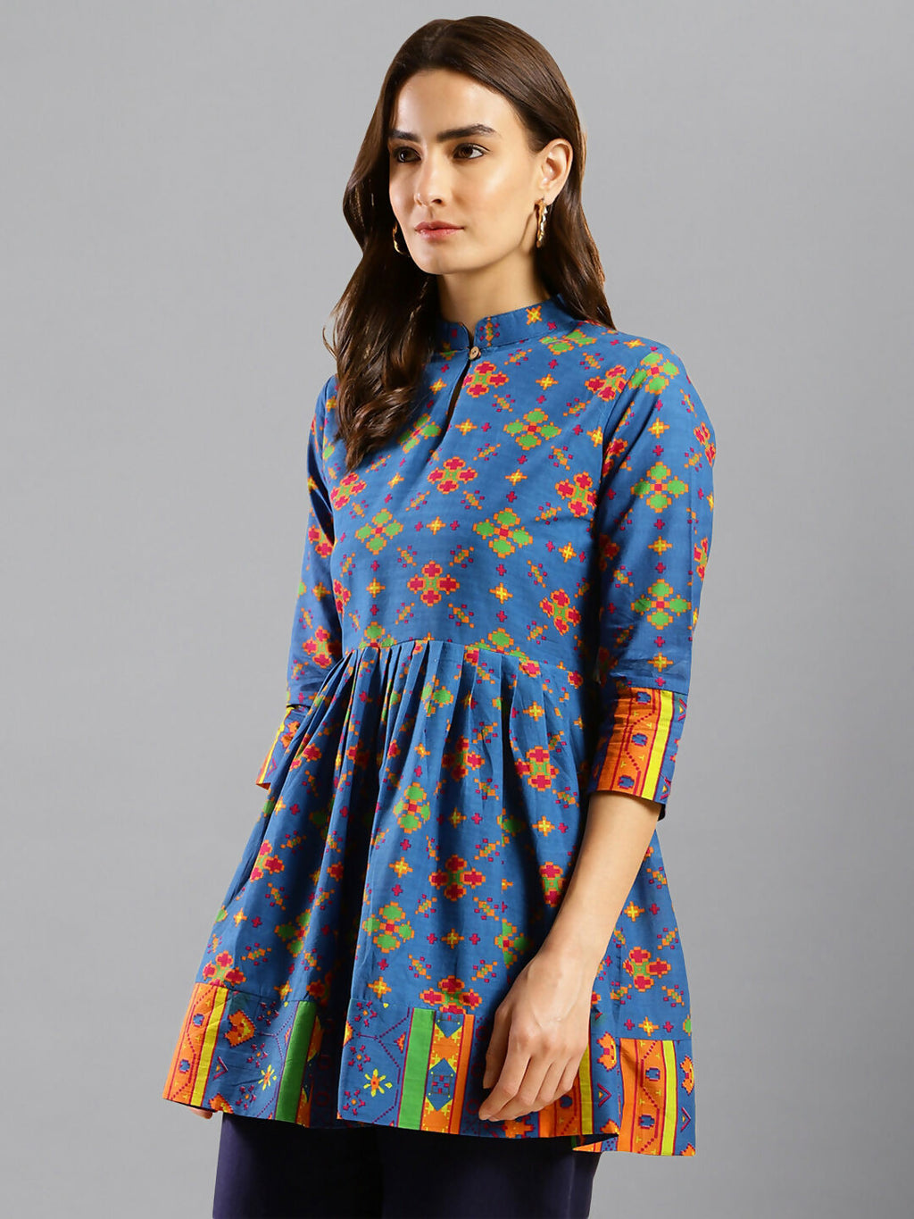 Women Blue & Green Pure Cotton Abstract Print Aline Top - Bosky