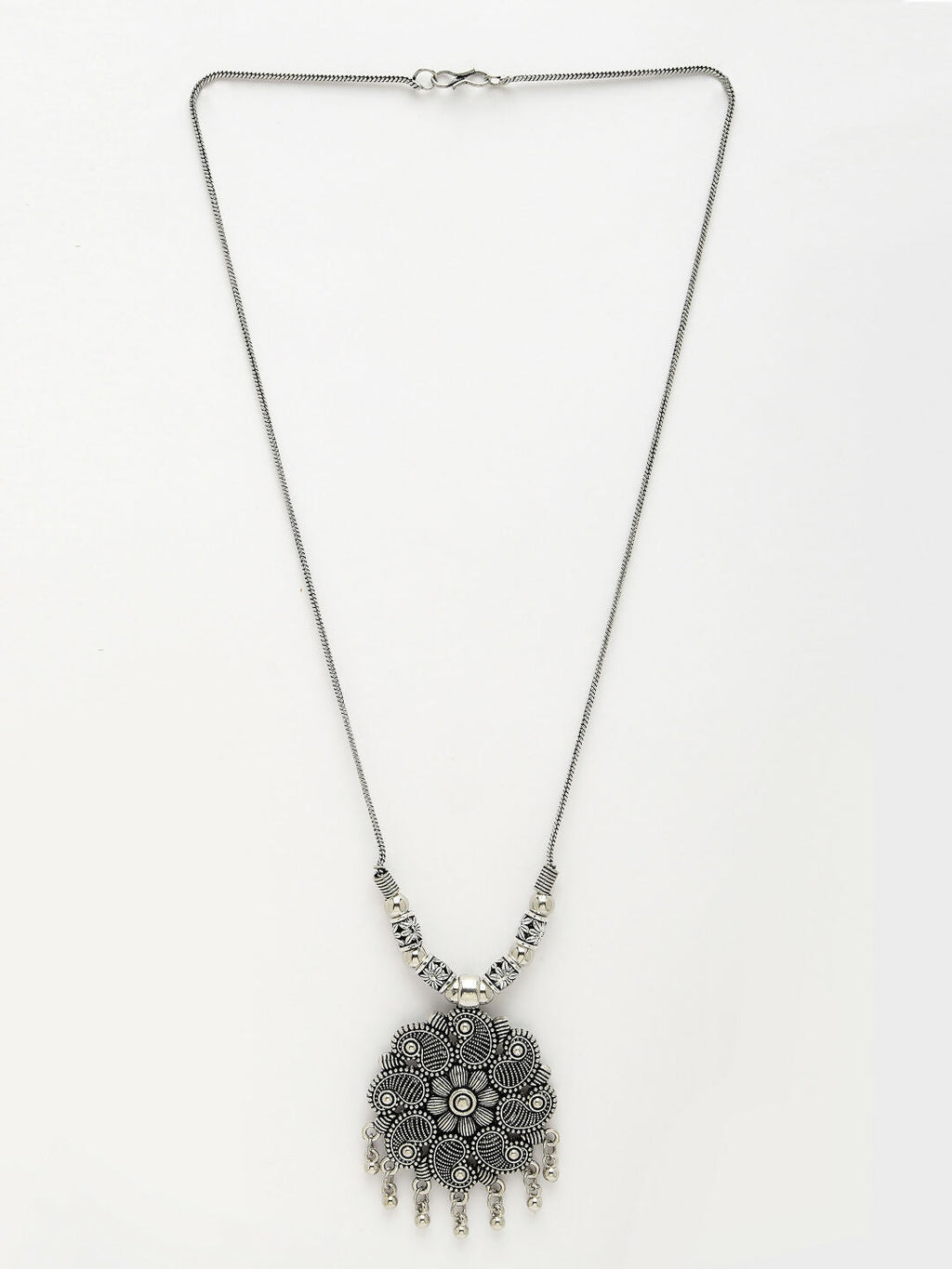 NVR Women's Silver-Toned Floral Shape Pendant with Chain