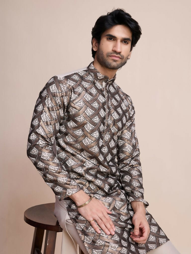 Vastranavya Traditional Festival Wear Pure Silk Thread & Sequence Embroidered Work Kurta