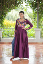 VN-KA-Navratri-1183-Wine-1