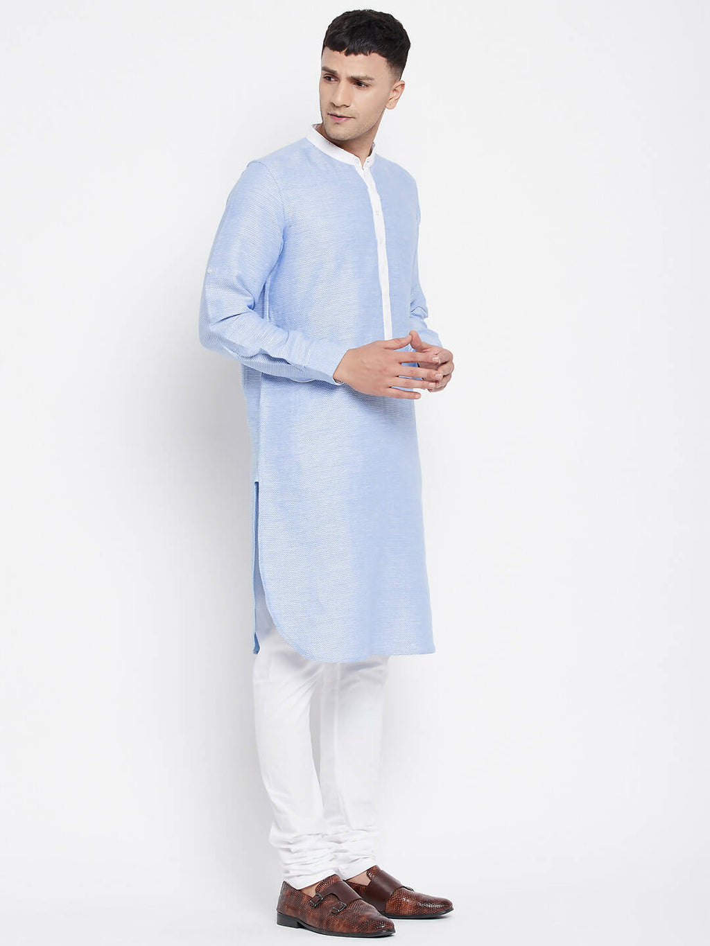 Even Apparels Blue Color Pure Cotton Men's Kurta With Contrast Collar And Placket - Distacart