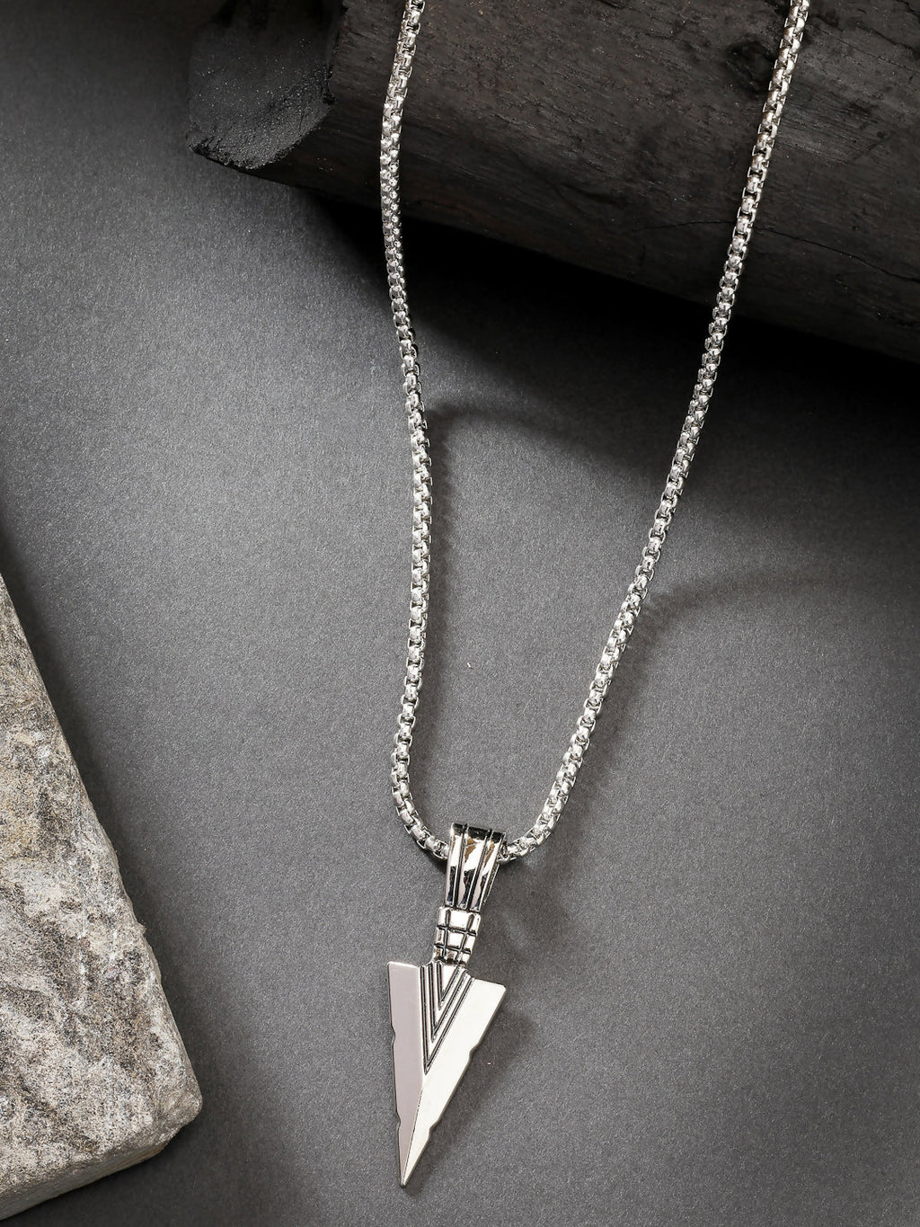 NVR Men's Silver-Plated Arrow-Shaped Pendant With Chain