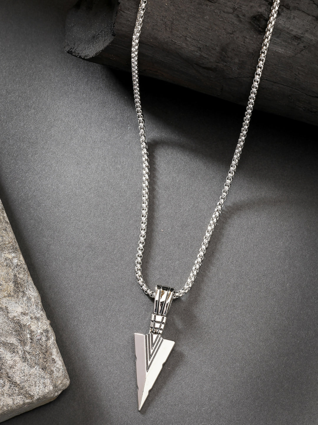 NVR Men's Silver-Plated Arrow-Shaped Pendant With Chain