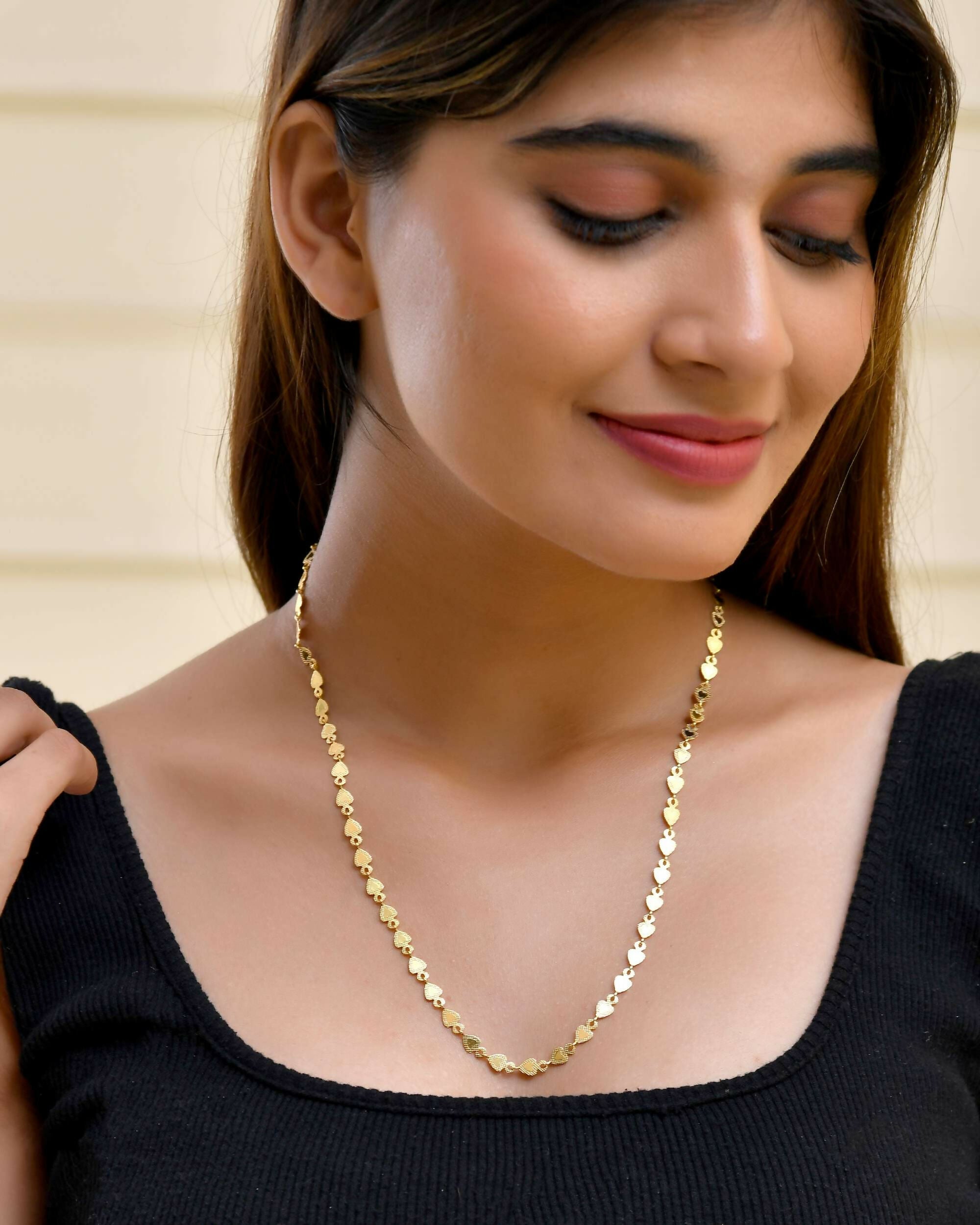 VOJ Gold-Polished Heart Shaped Chan for Women