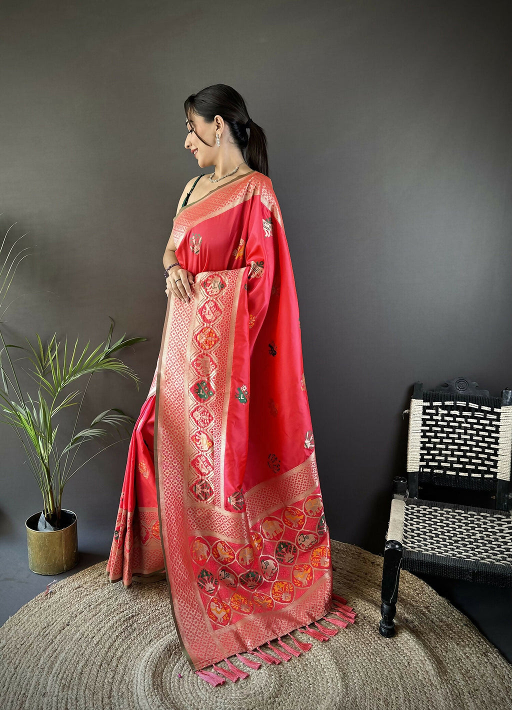 Joban Fashion Peach Elephant & Floral Motifs Soft Lichi Silk Banarasi Saree - Distacart