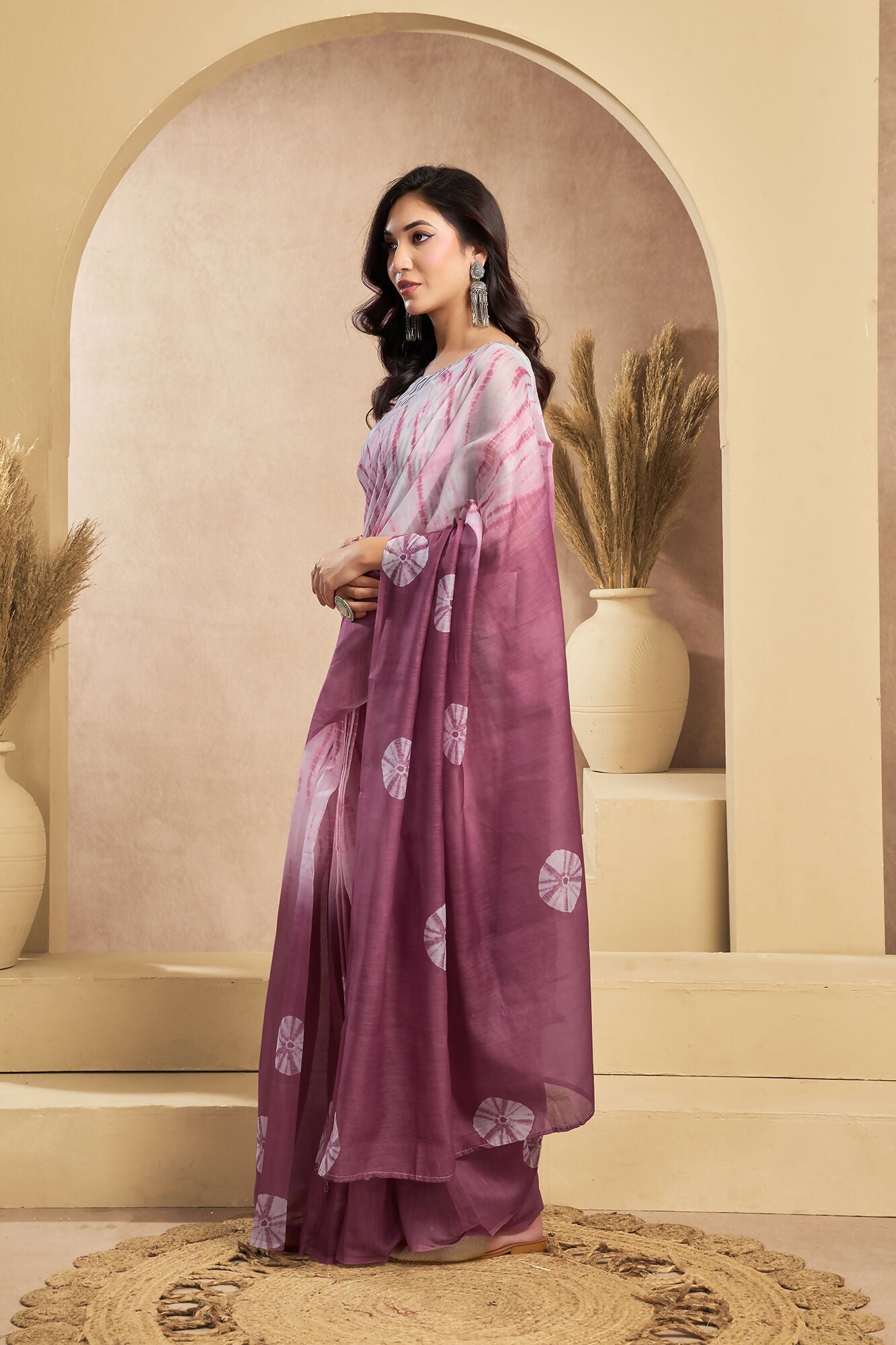 Vastranavya White Onion Digital Printed Linen Ready To Wear Designer Saree with Unstitched Blouse - Distacart