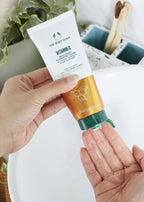 The Body Shop Vitamin C Daily Glow Cleansing Polish