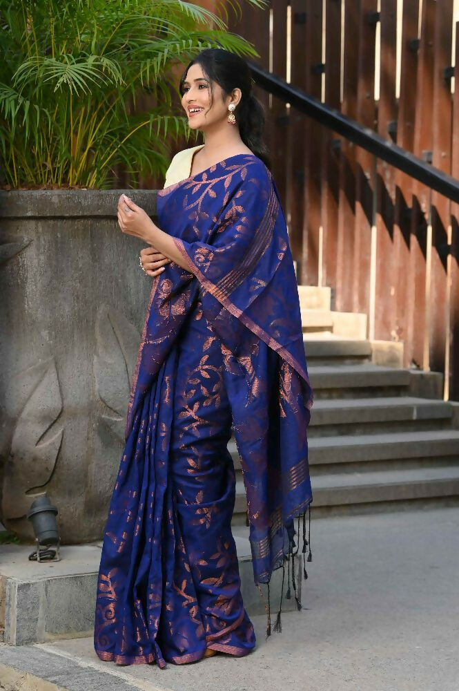 Beatitude Blue Cotton Floral Jamdani Saree