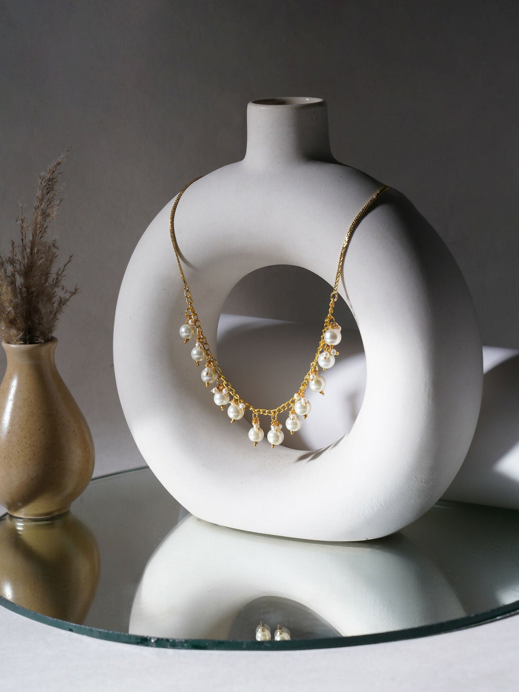Golden Pearl Neckpiece (Gold) - Ruby Raang