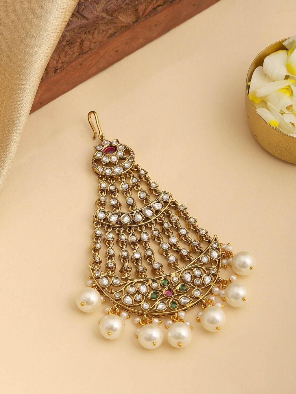 Ruby Raang Begum'S Passa