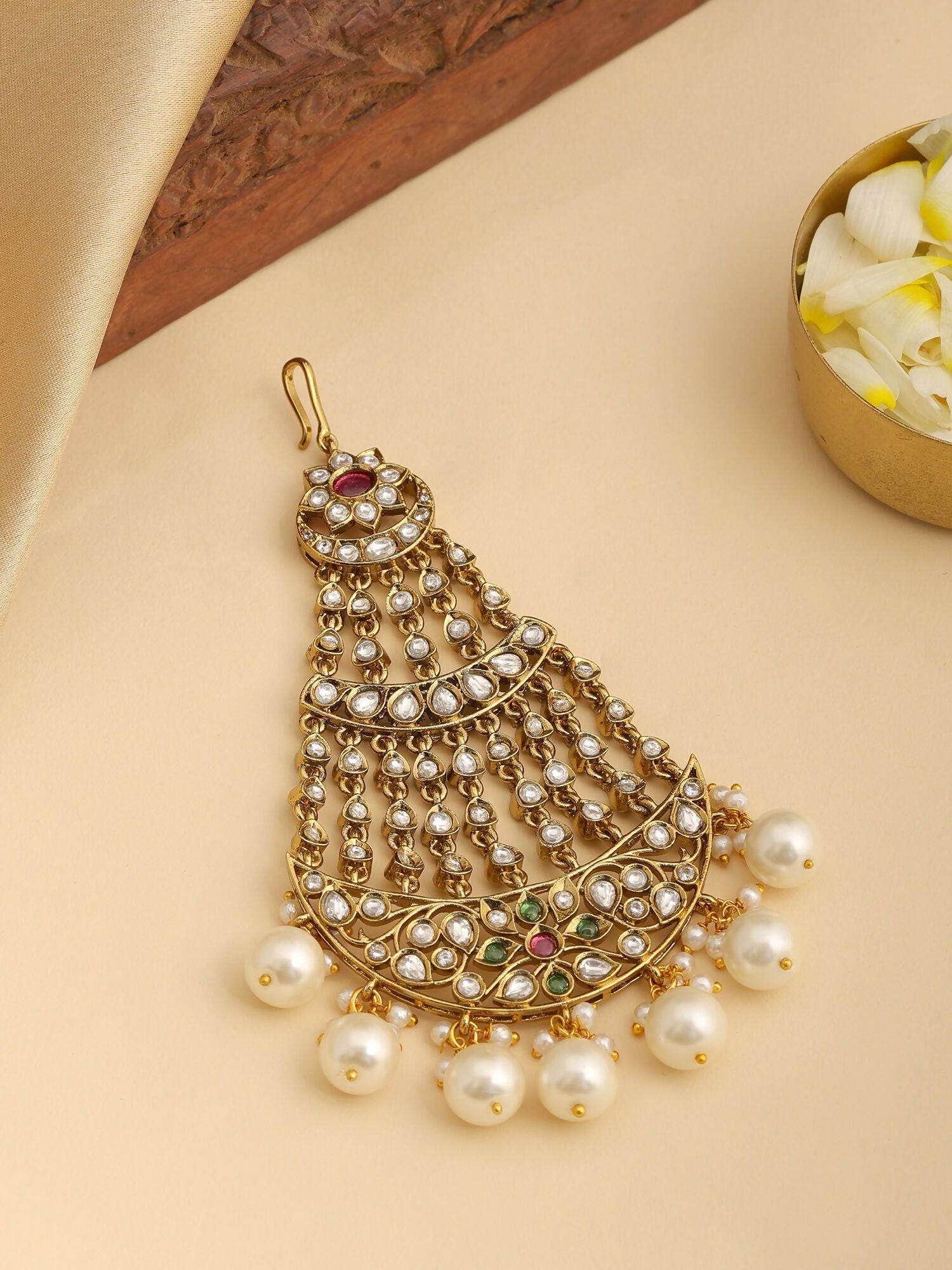 Ruby Raang Begum'S Passa