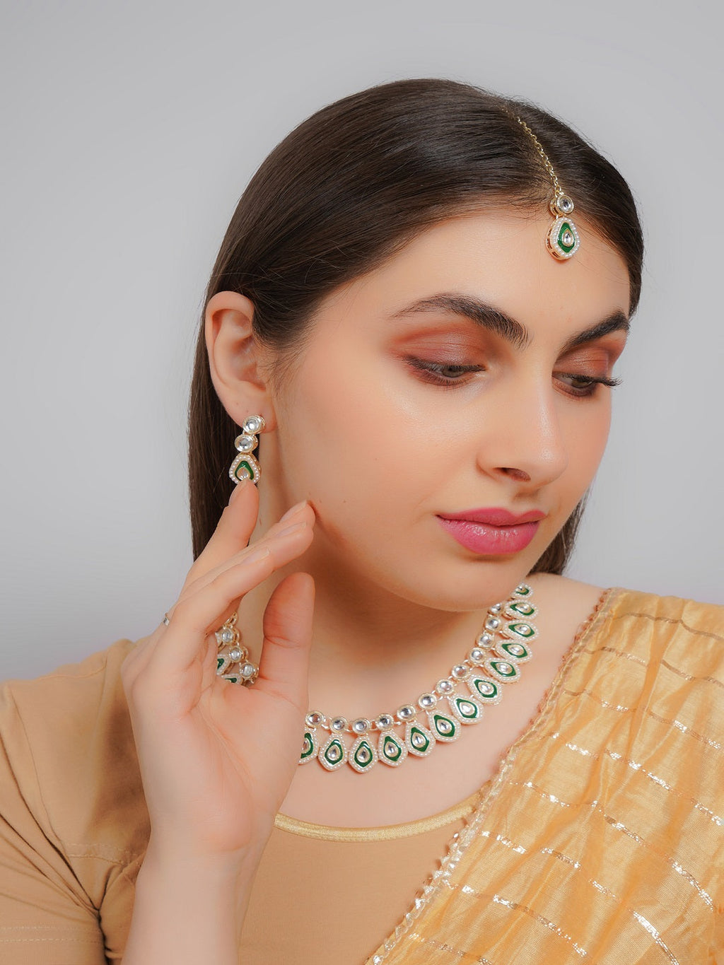 Divisha Alloy Gold-plated Pearl Jewellery Set