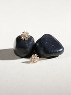 stone stud (white) - Ruby Raang - Distacart