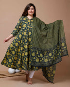 Miravan Women's Plus Size Floral Green Printed Cotton Anarkali Kurta With Dupatta