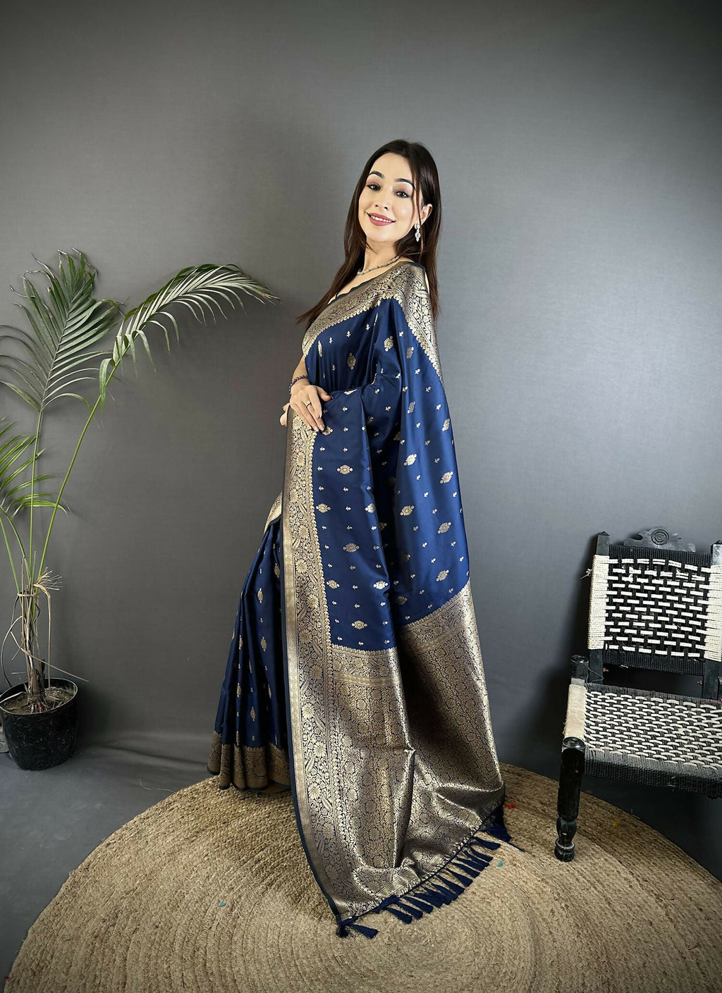 Joban Fashion Navy Blue Zari Weaving Motif Lichi Silk Banarasi Silk Saree - Distacart