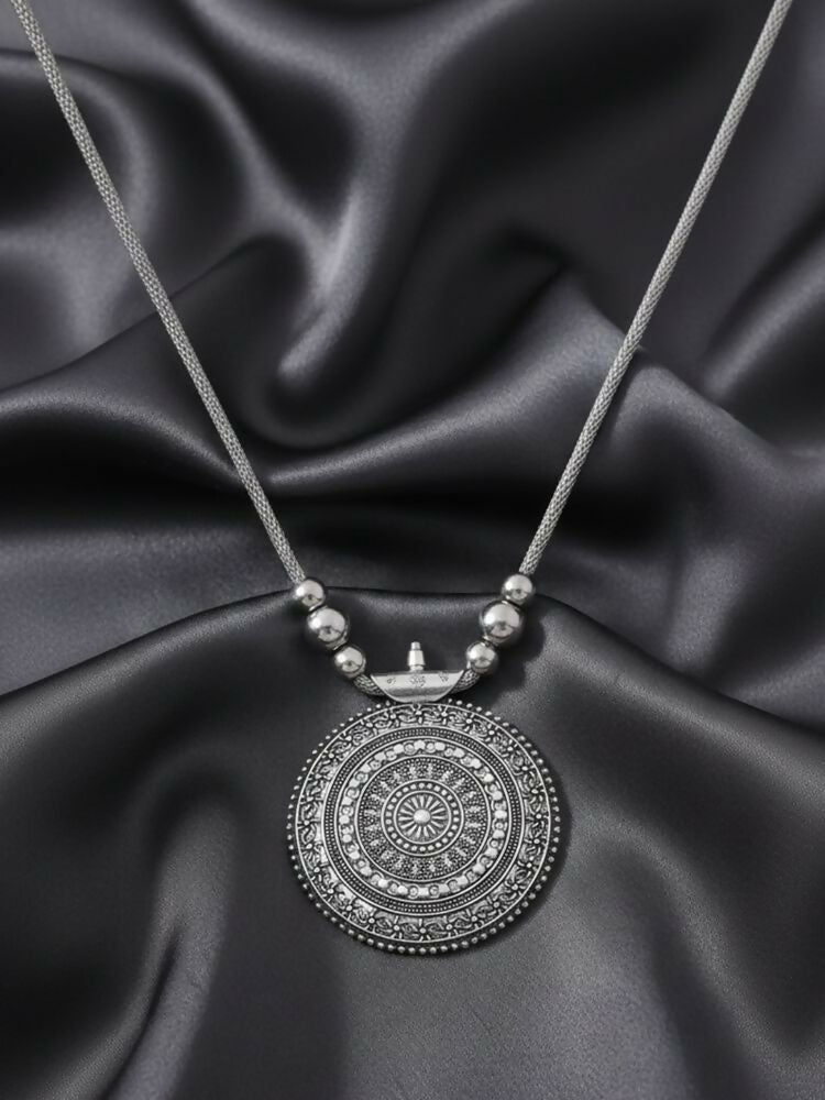 NVR Women Round Mandaliya Silver Plated Necklace