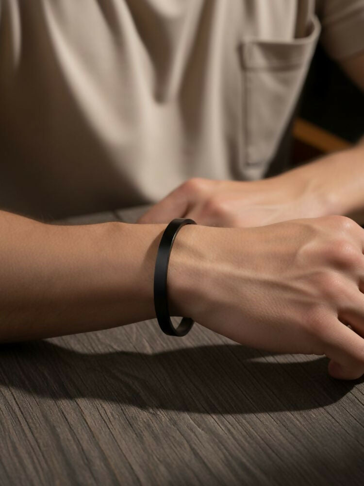NVR Men Black Kada Bracelet - Distacart