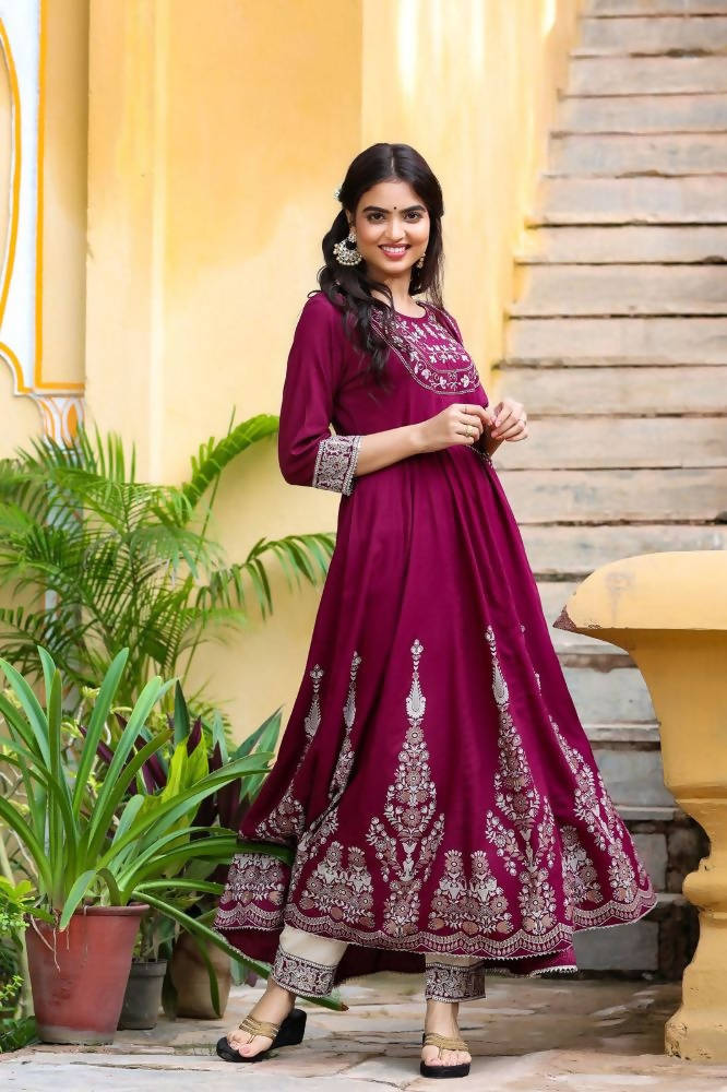 Yufta Women's Burgundy Anarkali Kurta Dupatta Set