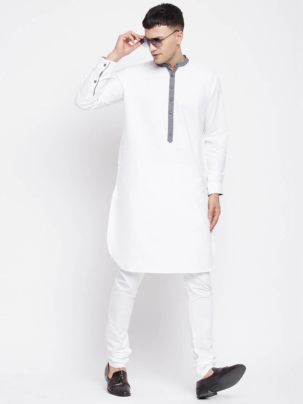 Even Apparels White Pure Cotton Men's Kurta With Contrast Collar And Placket - Distacart