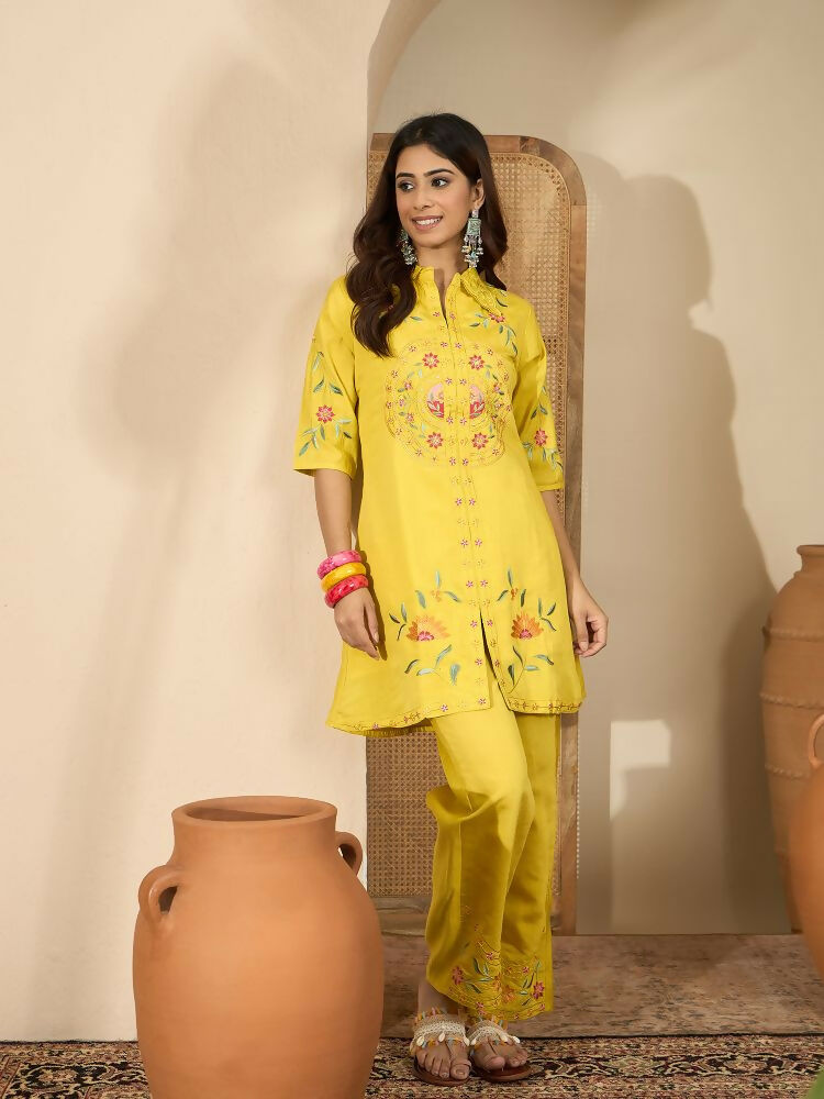 Joban Fashion Women Yellow Roman Silk Embroidered Stitched Kurta Set - Distacart