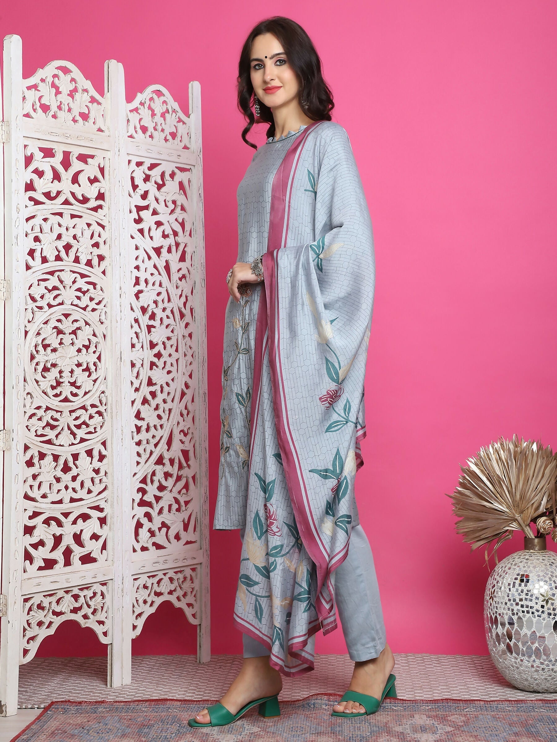 Jyoti Fashion Women's Grey Muslin Floral Print with Jari & Crystal work Kurta with Trouser & Dupatta