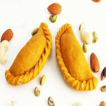 Ghasitaram Kaju Kesar Gujiya
