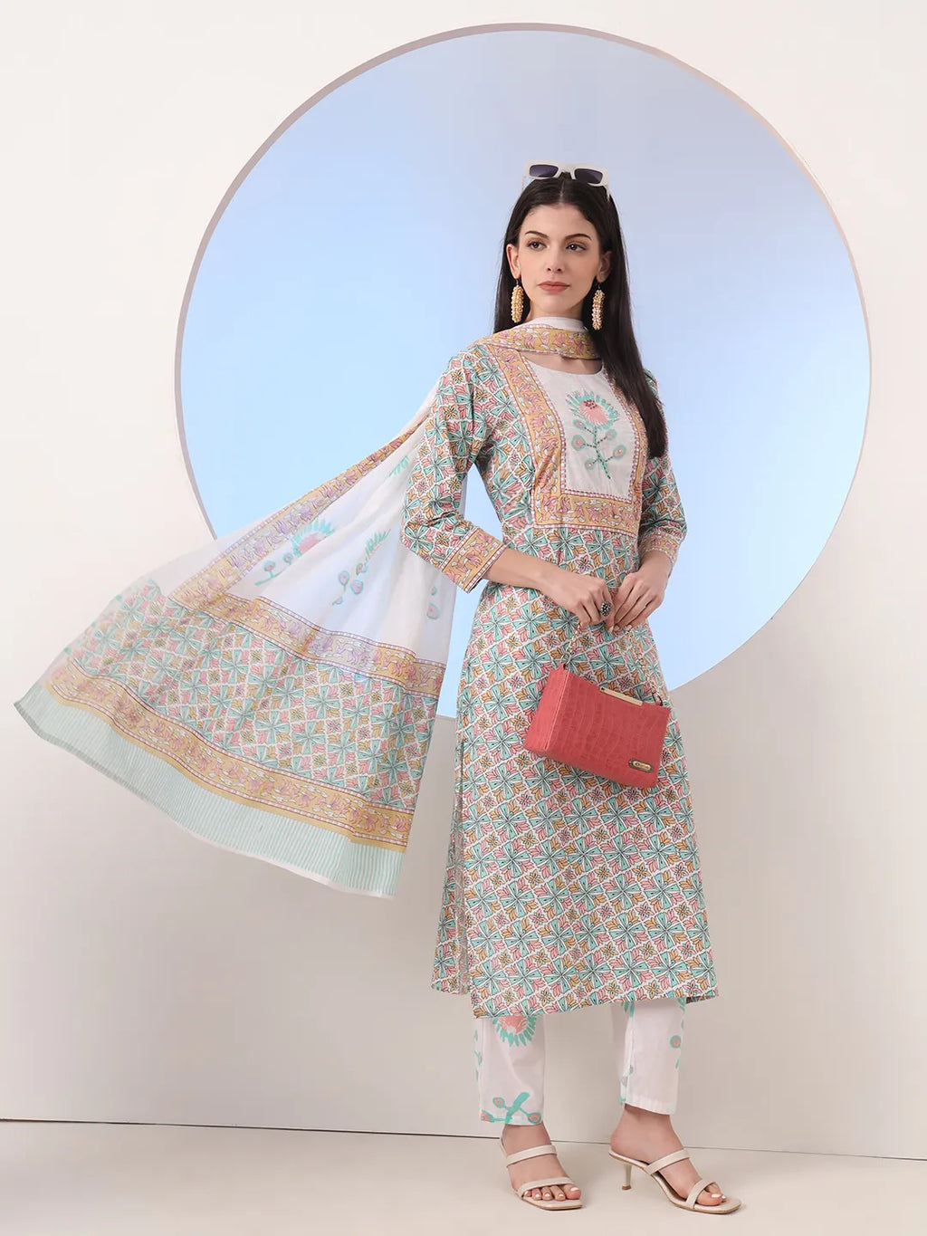 Yufta White And Blue Cotton Straight Kurta Pant Dupatta Set