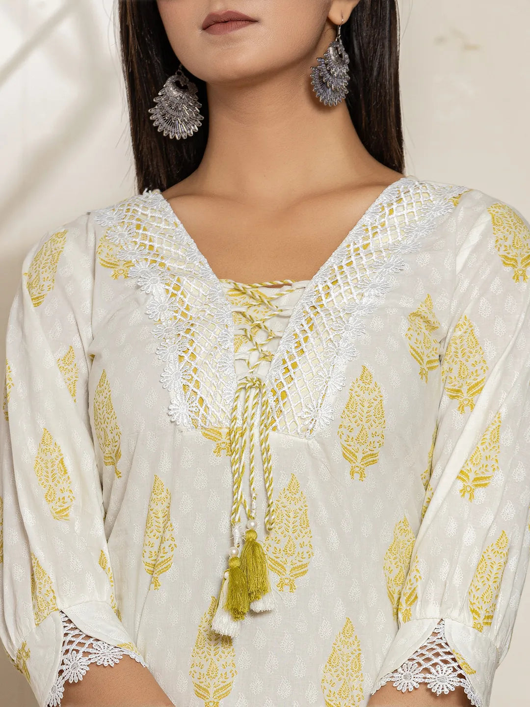 Yufta White & Green Floral Cotton Straight Suit Set - Distacart