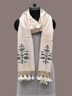 White Khadi Cotton Handloom Dupatta with Dhakai Design - Global Threads