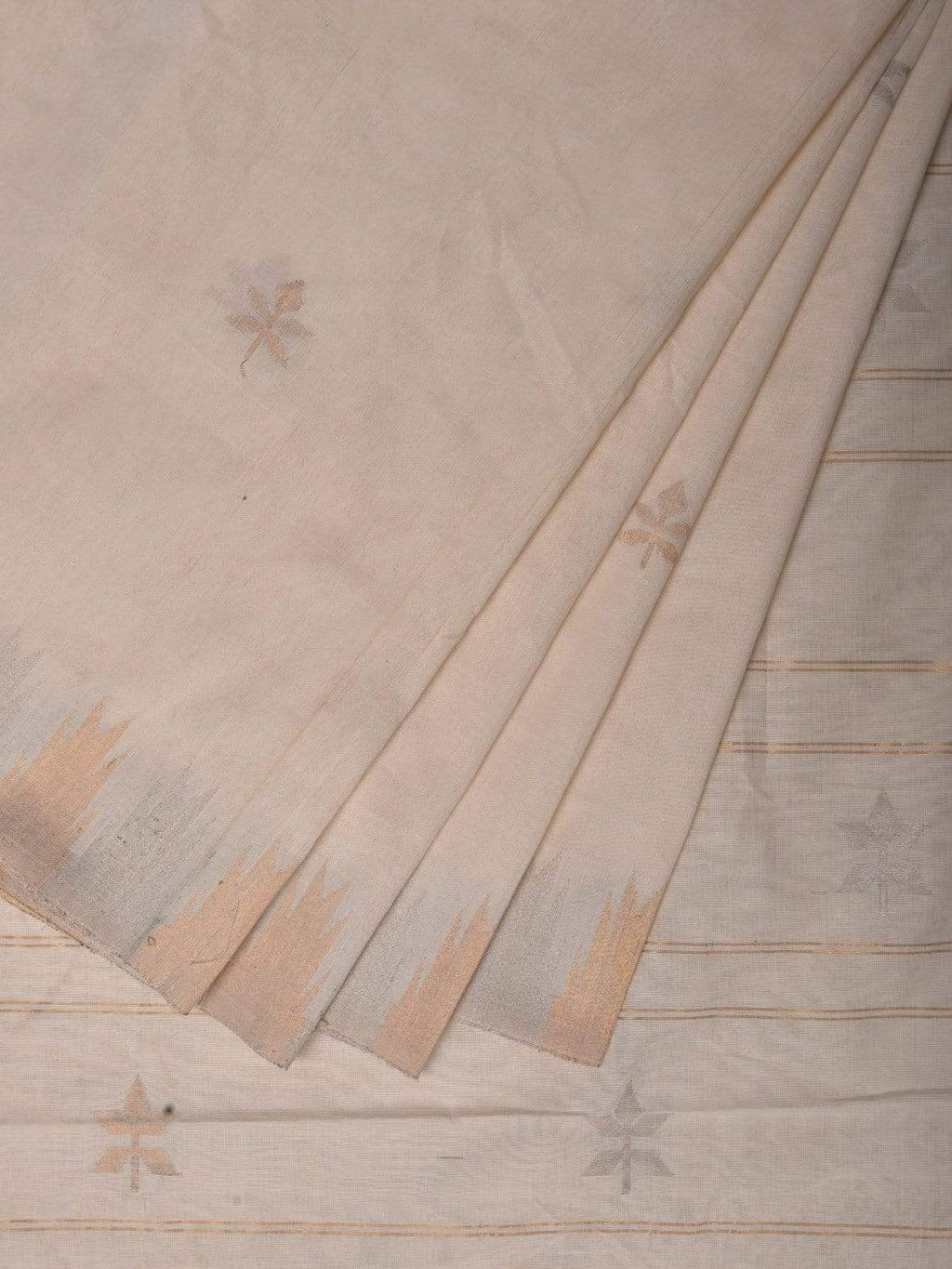 White Khadi Cotton Handloom Saree with Temple Border and Buta Design - Global Threads