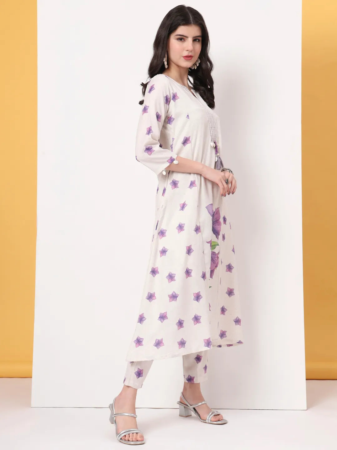 Yufta White Linen Cotton A Line Kurta Dupatta Pant Set