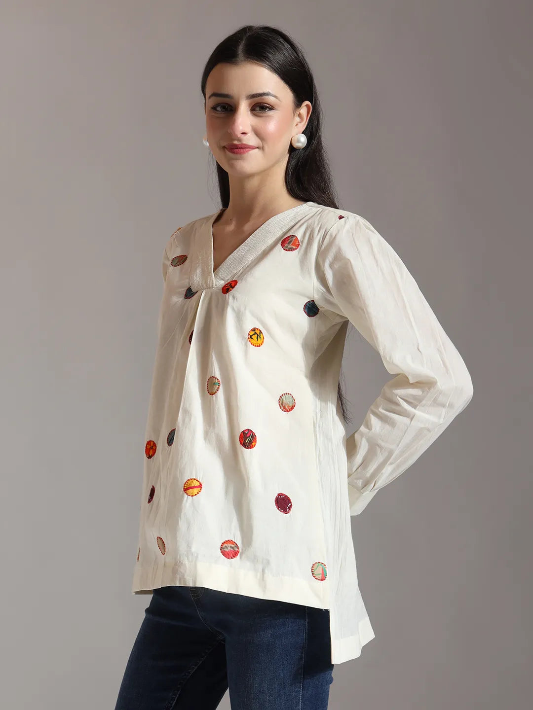 Yufta White Pure Cotton Applique Work Top