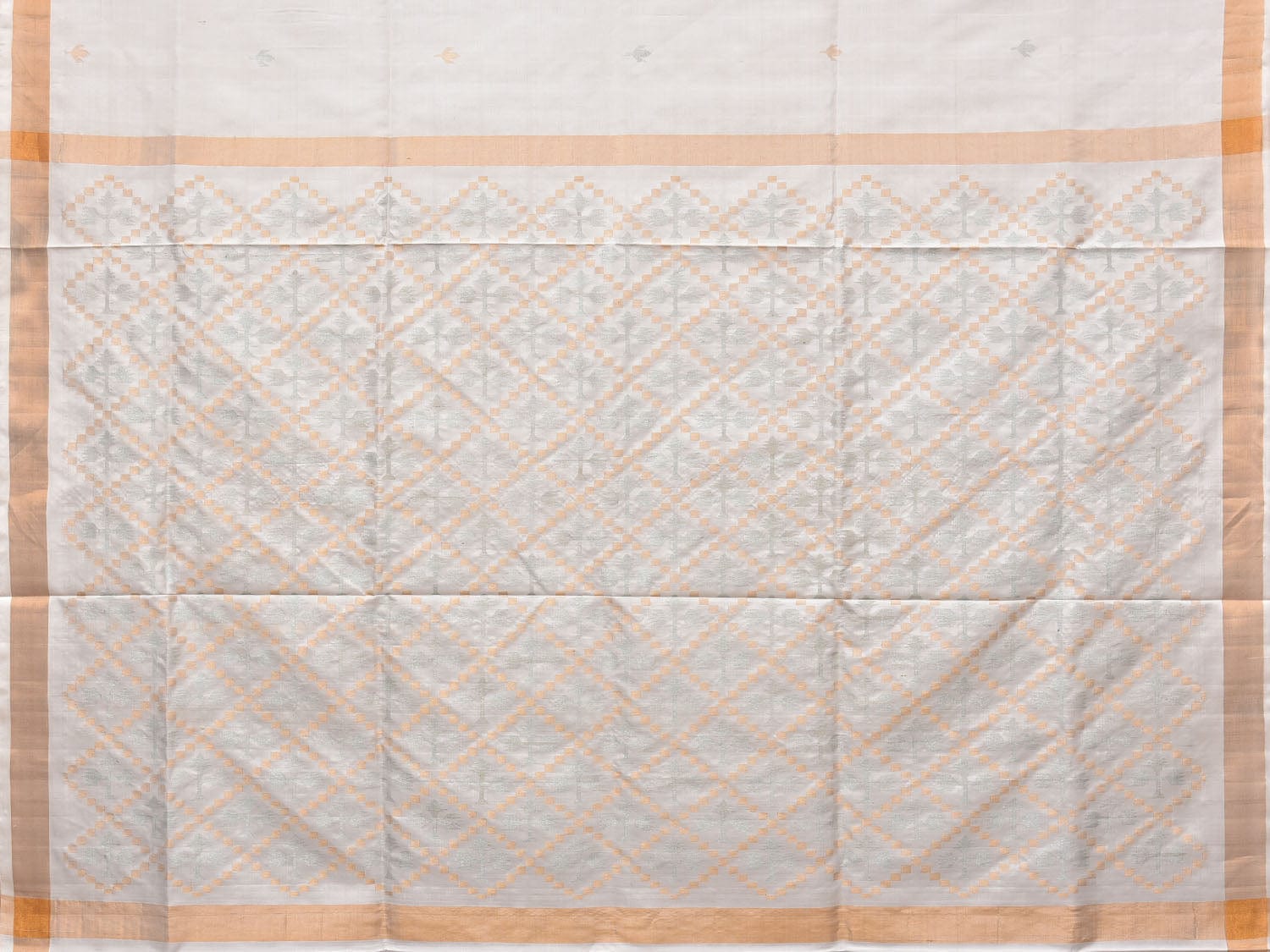 White Uppada Silk Handloom Saree with Jamdani Pallu Design - Global Threads