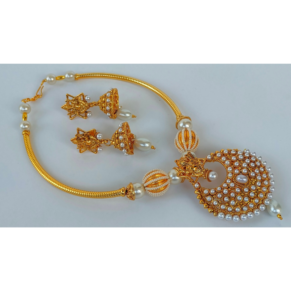 White Kemp Ganesh Temple Neckalce Set