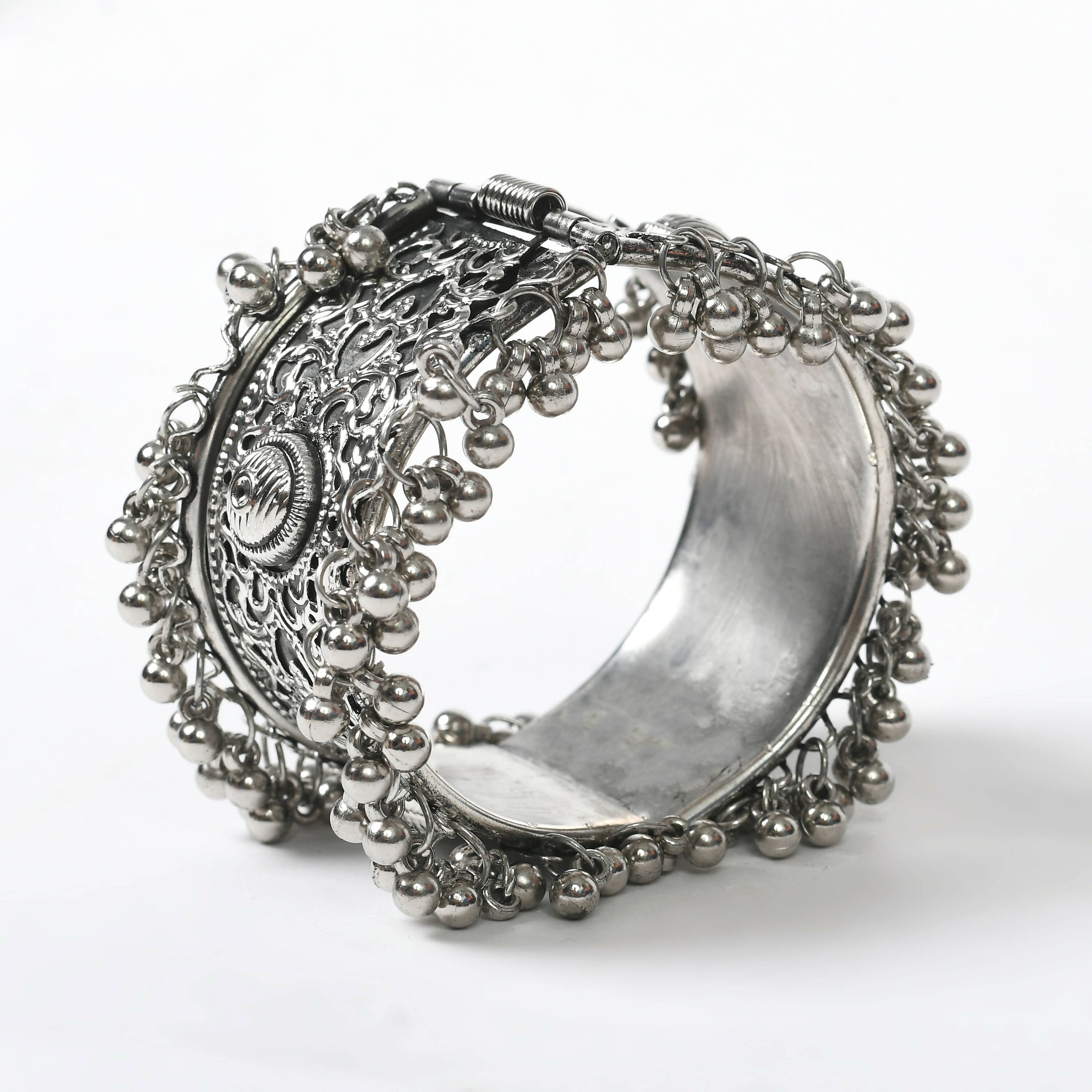 Mominos Fashion Joharkamal Oxidised Silver-Plated Ghungroo Handcraft Bracelet - Design 022 - Distacart