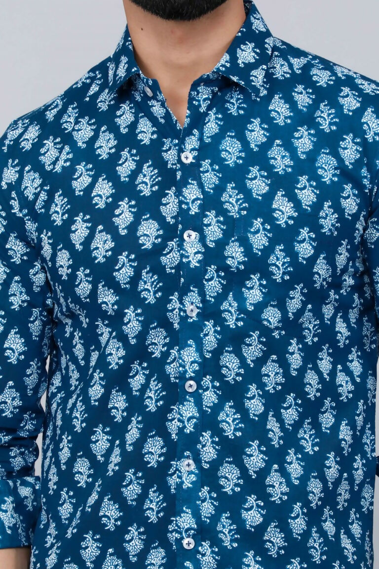 Miravan Men's Blue Printed Cotton Casual Shirt