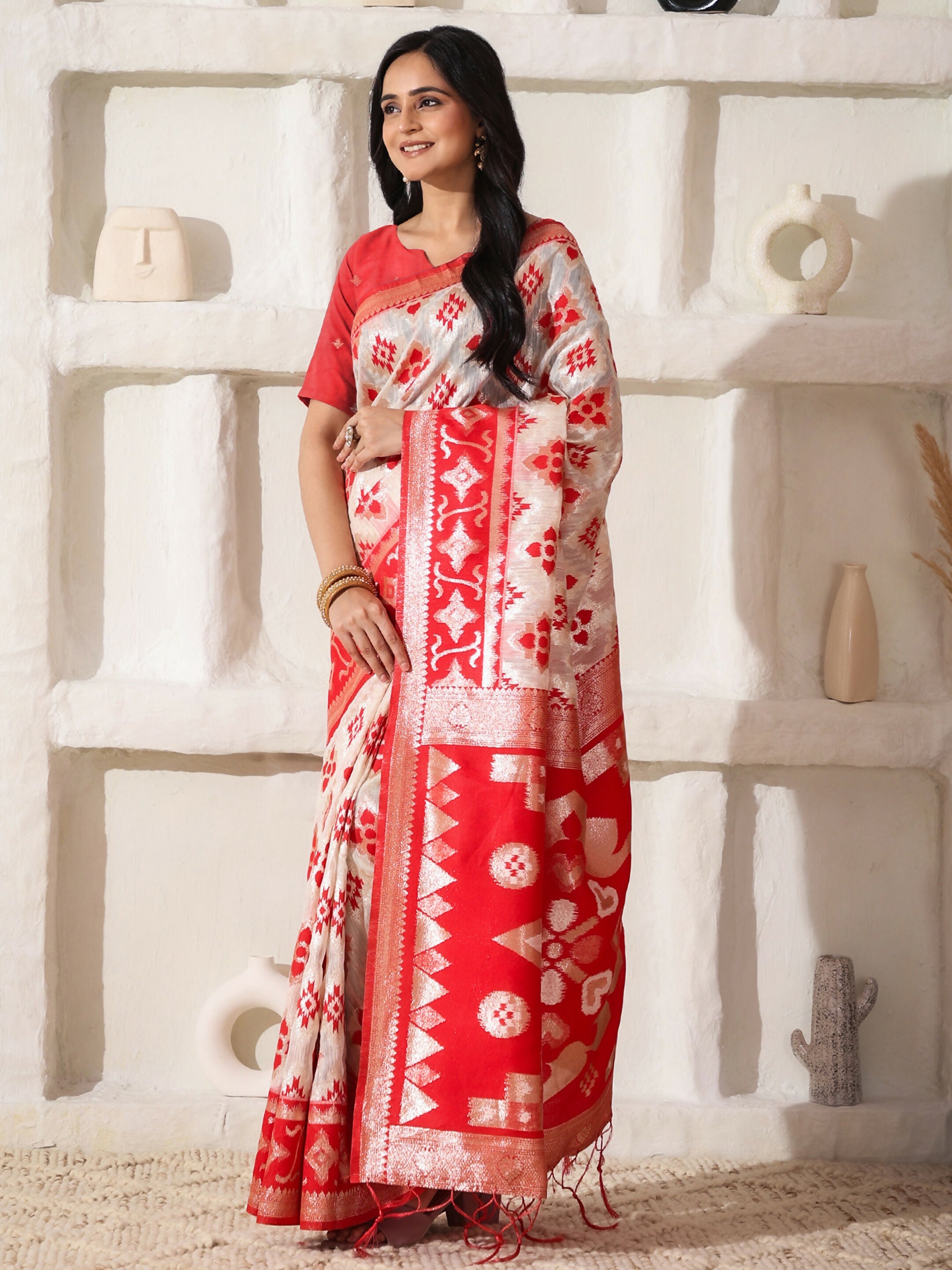 Shree Shyam Fashion Linen Cotton Red & White Saree - Distacart