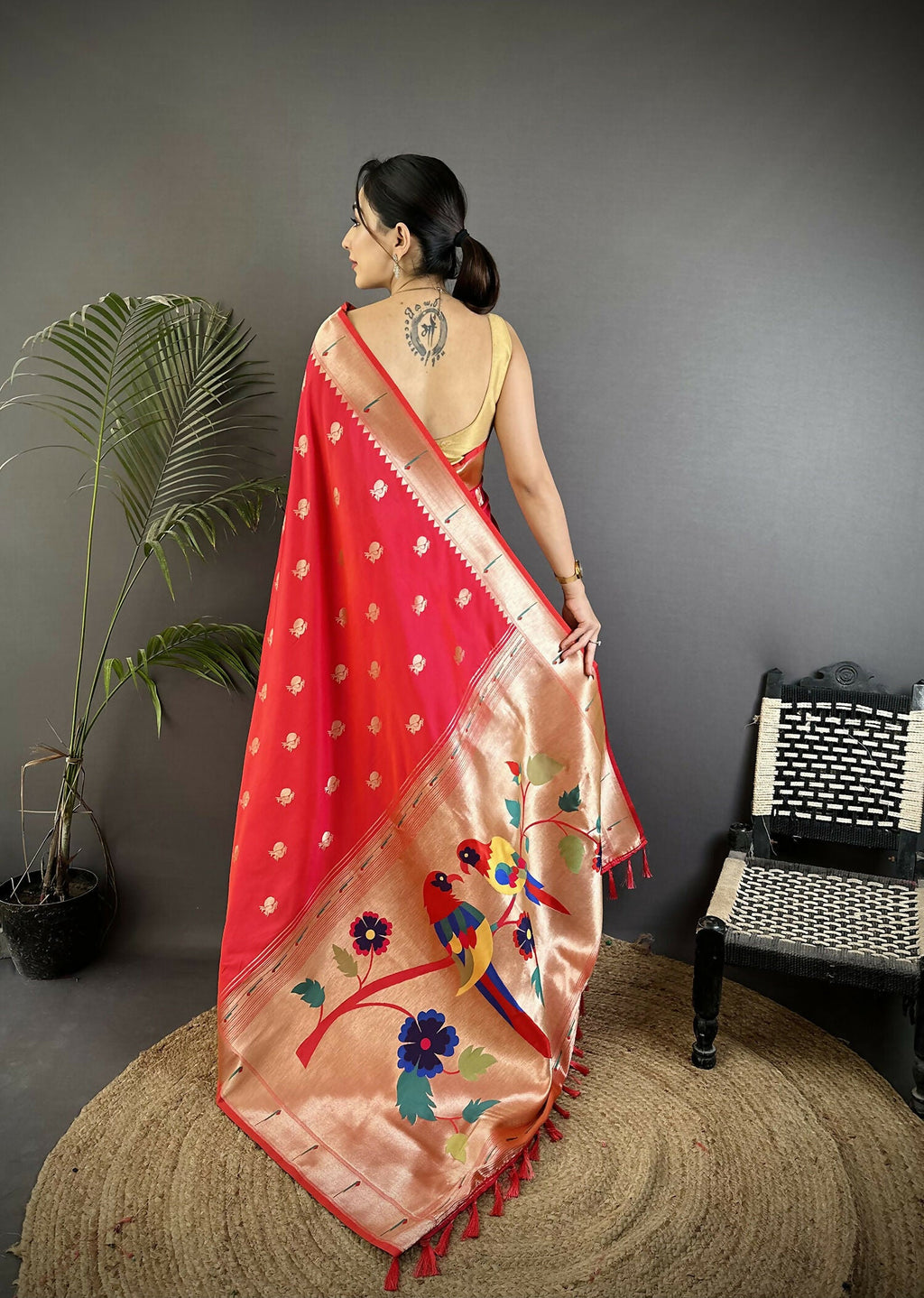 Joban Fashion Pink Peacock & Floral Motifs Soft Silk Kanchipuram Saree - Distacart