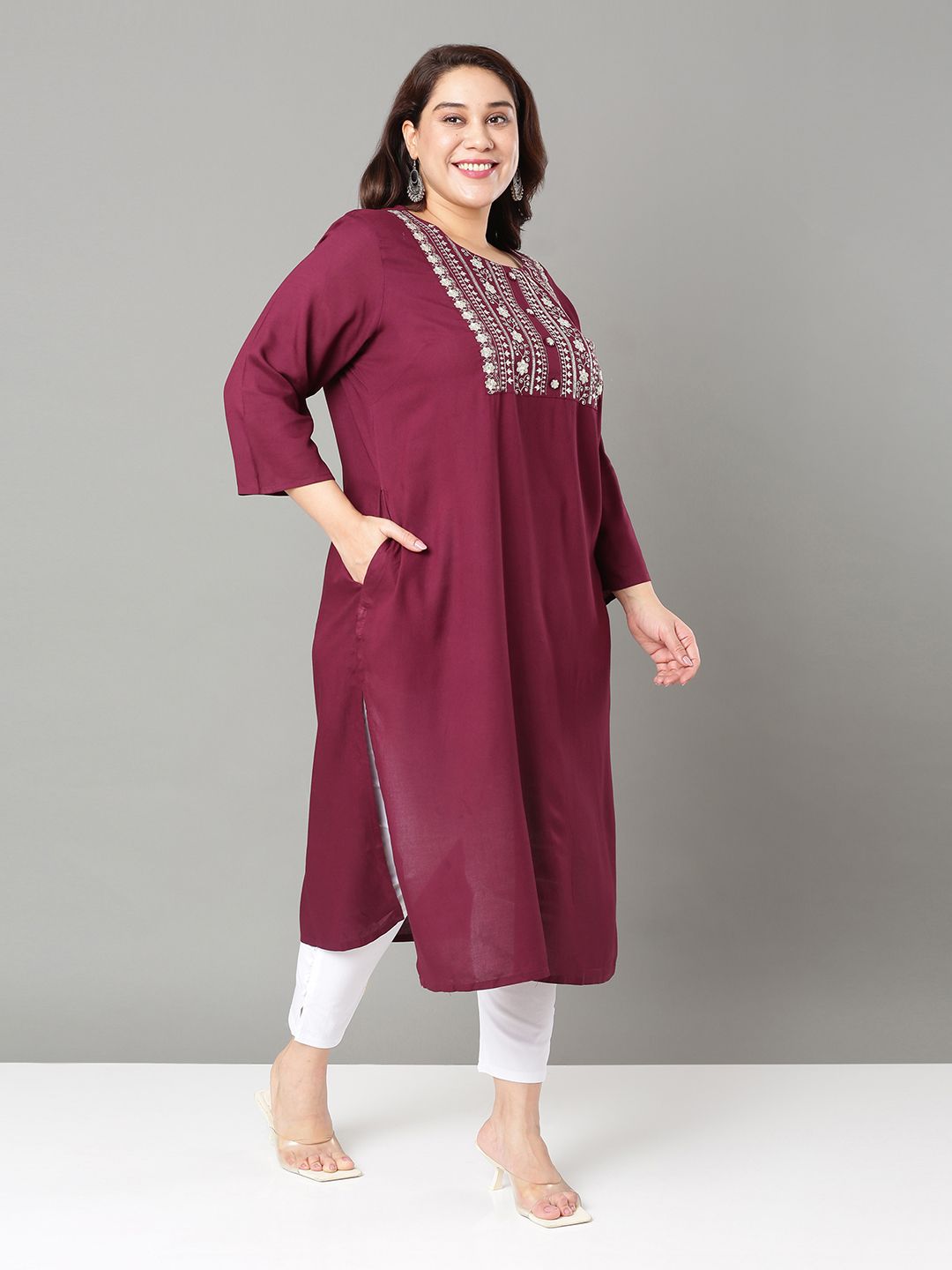 Sztori Plus Size Floral Yoke Design Mirror Work Straight Kurta