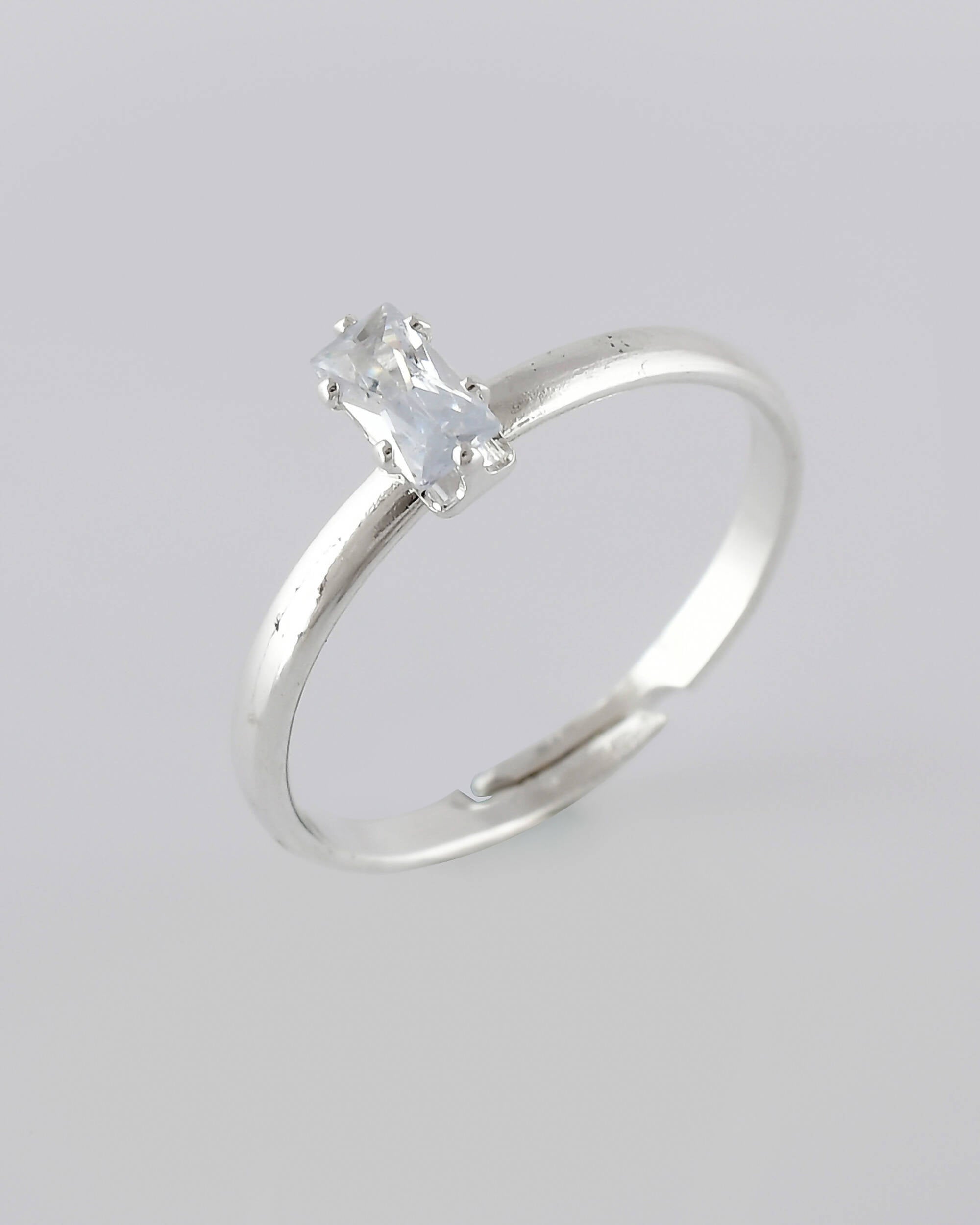VOJ white CZ-detail Stainless Steel Cubic Zirconia Silver Plated adjustable finger Ring