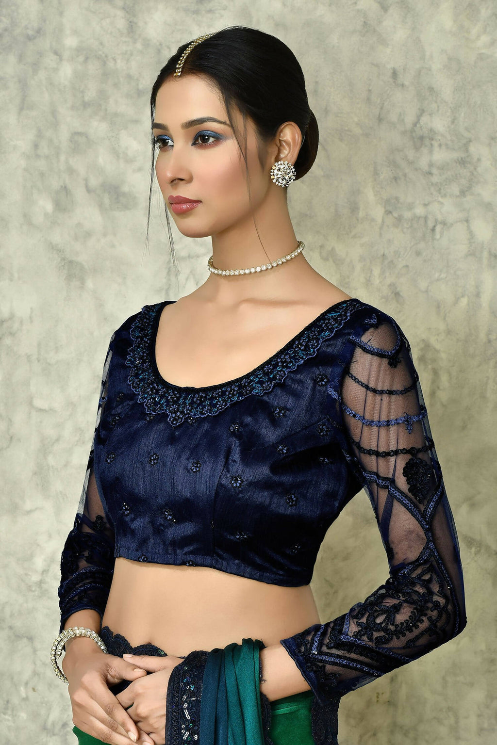 Green & Blue Silk Plain Saree with Blouse Piece - Purvi
