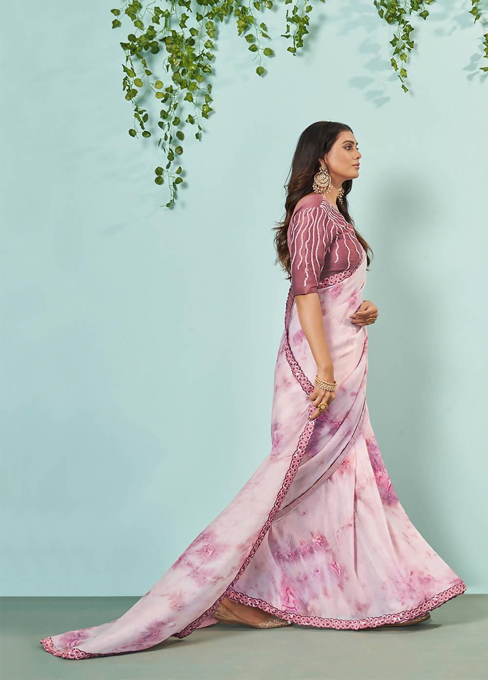 Mauve Crepe Silk Printed Saree With Unstitched Blouse Piece - Norita Ikshita