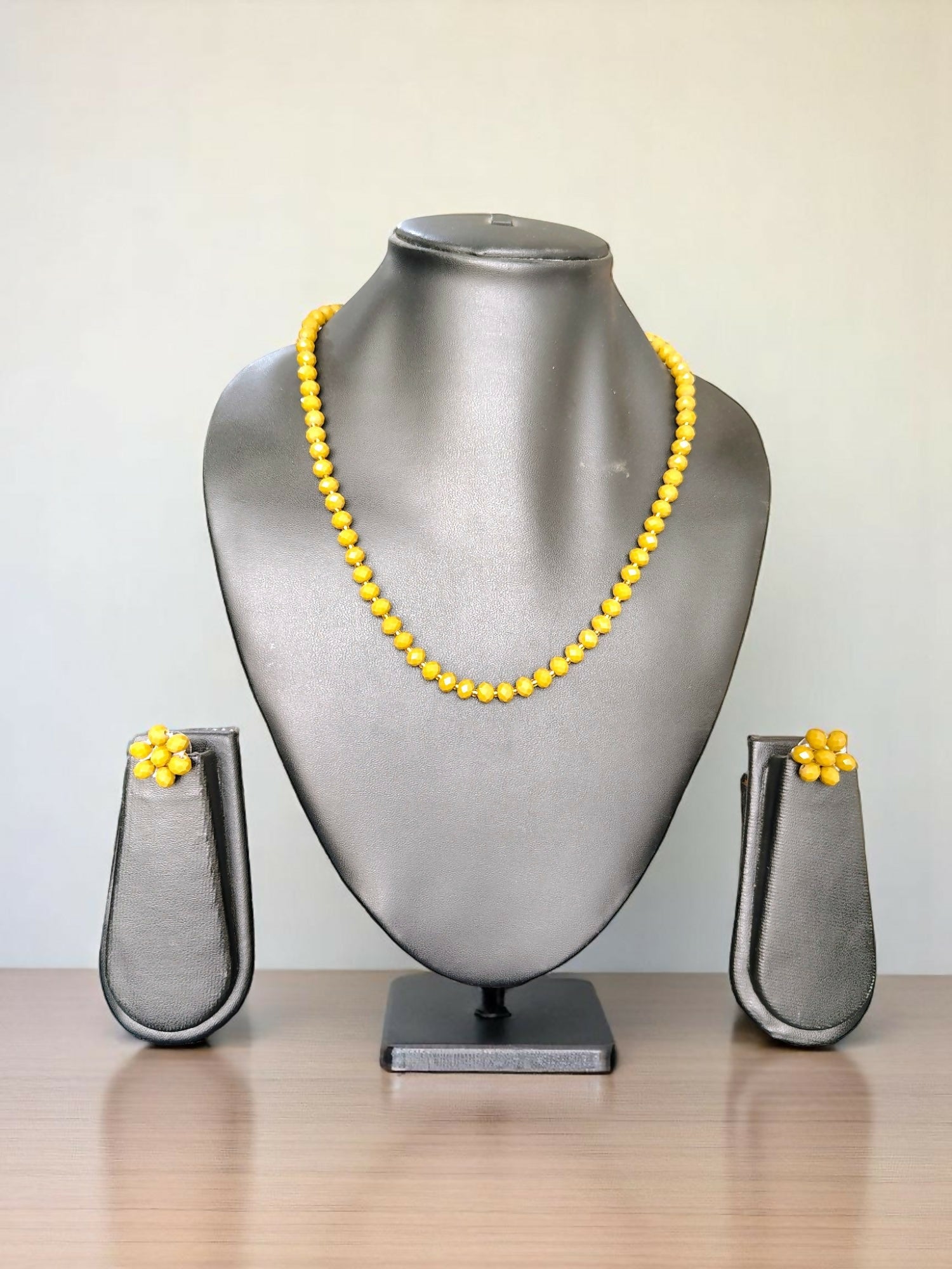 Inhanns Crystal Bloom – Single Line Necklace + Studs - Mehandi