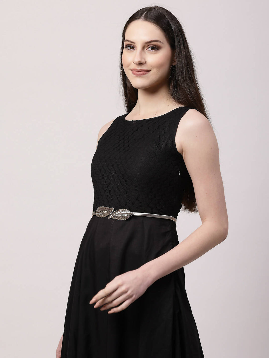 NVR Women Circular Silver Plated Stretchable Metal Belt