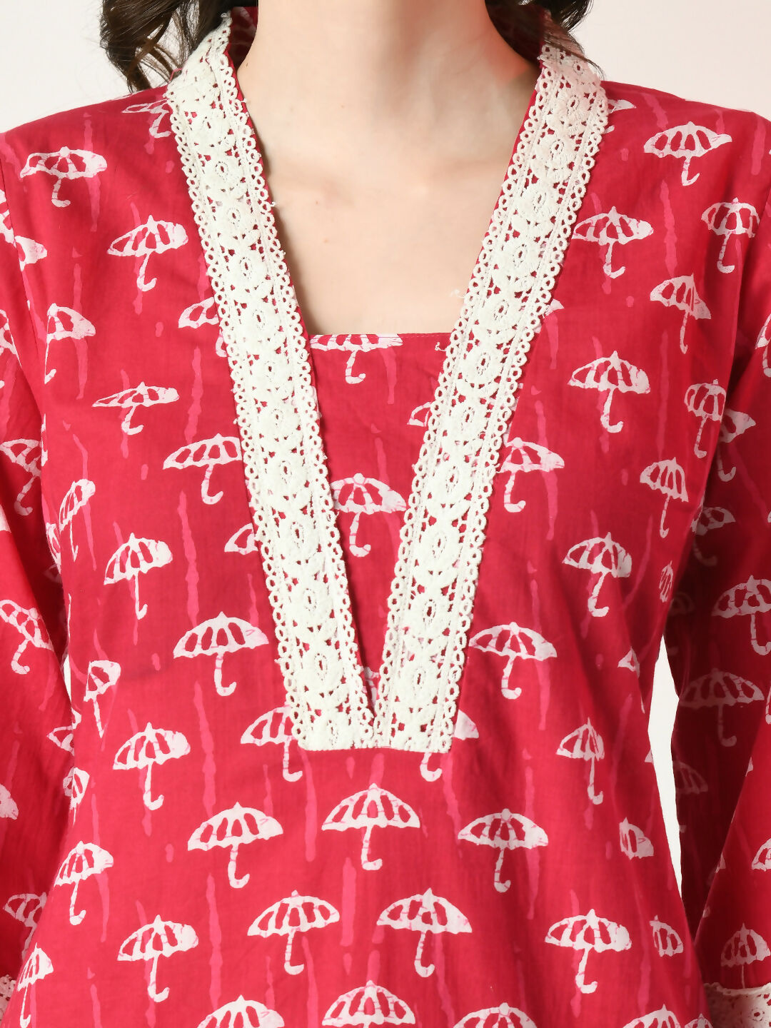 Myshka Women's Pink Printed Kurta With Trousers