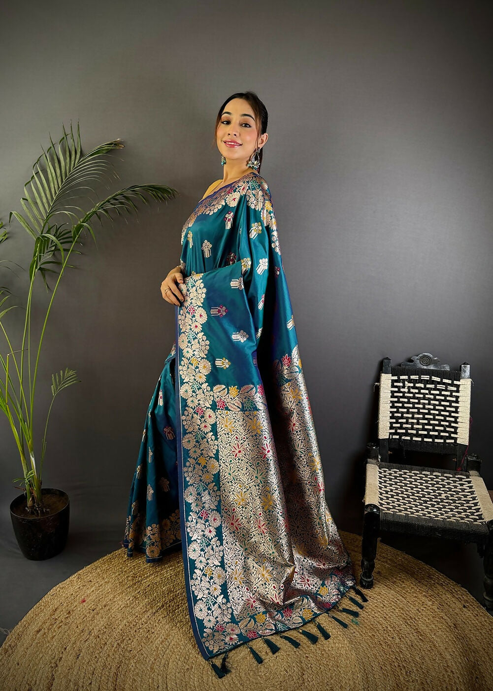 Joban Fashion Meenakari Royal Blue Woven Soft Silk Saree - Distacart