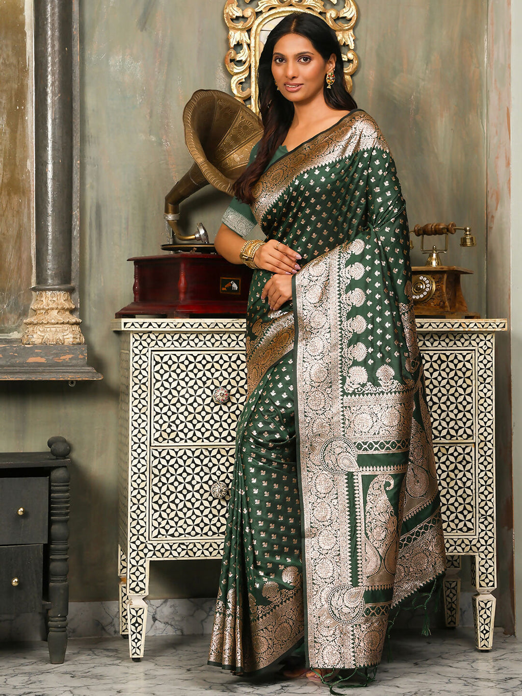 Shree Shyam Fashion Banarasi Silk Dark Green Saree - Distacart