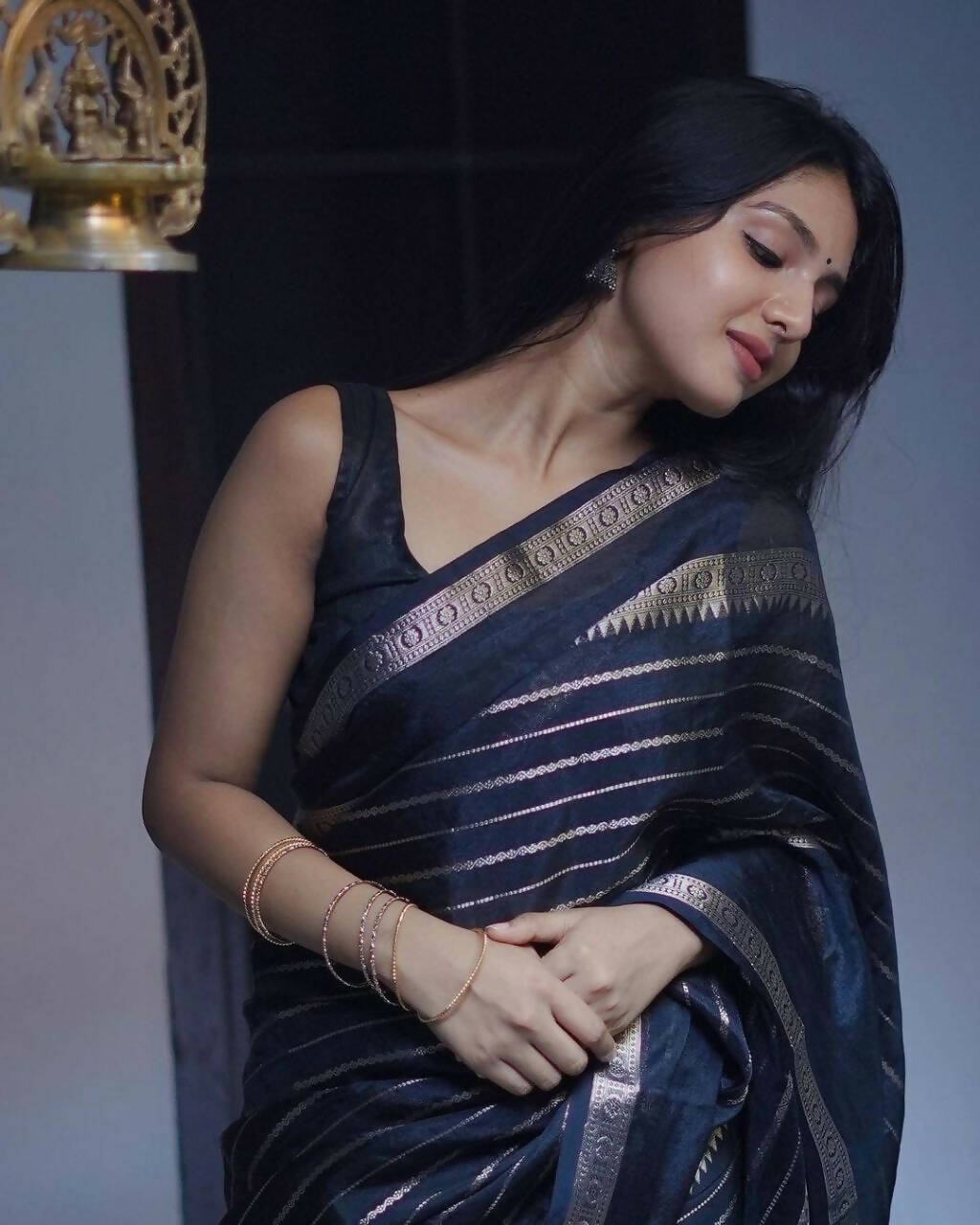 DEIANA'S Beautiful Designer Golden zari Soft Lichi Silk Saree - Black
