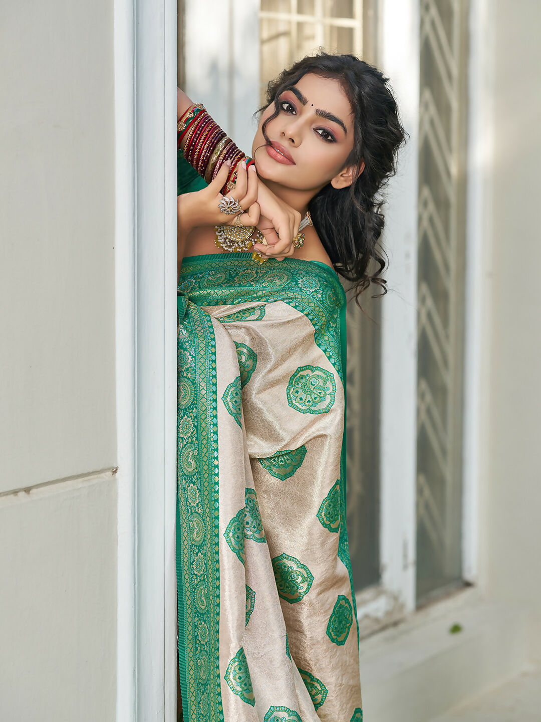 Shree Shyam Fashion Cream With Sea Green Silk Blend Saree - Distacart